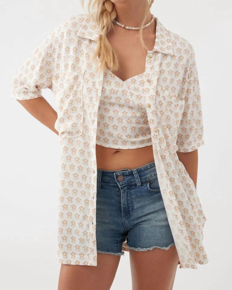 Front of a model wearing a size Large Tricia Daisy Button-Up Top in Winter White in Winter White by O'NEILL. | dia_product_style_image_id:340895